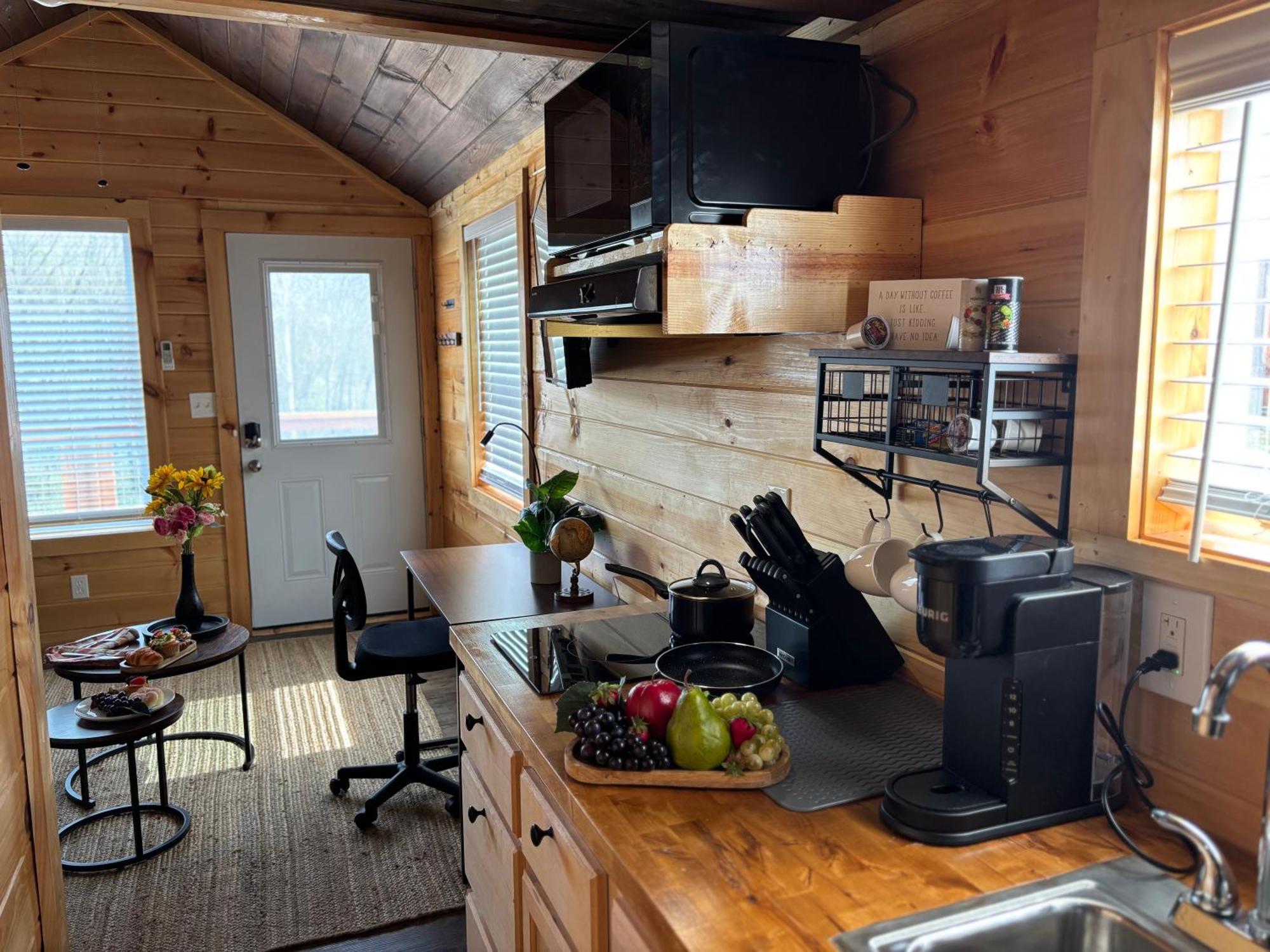 Sojourn Lodging 세비어빌 외부 사진