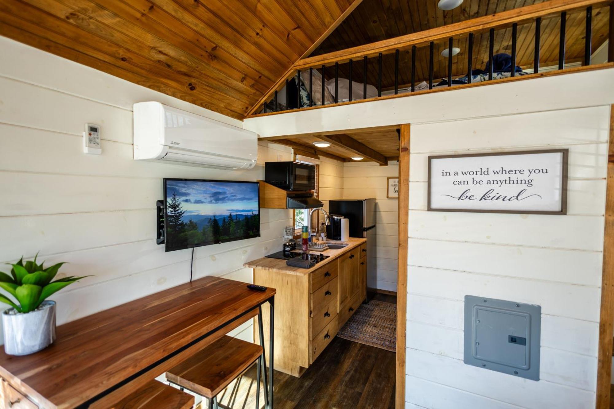 Sojourn Lodging 세비어빌 외부 사진