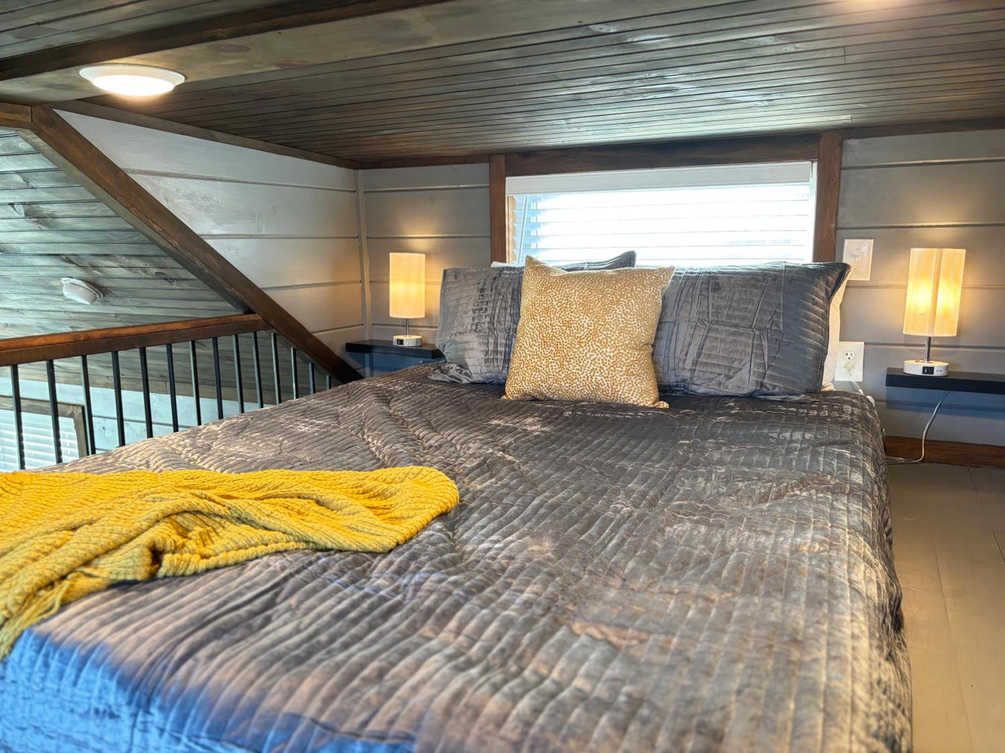 Sojourn Lodging 세비어빌 외부 사진